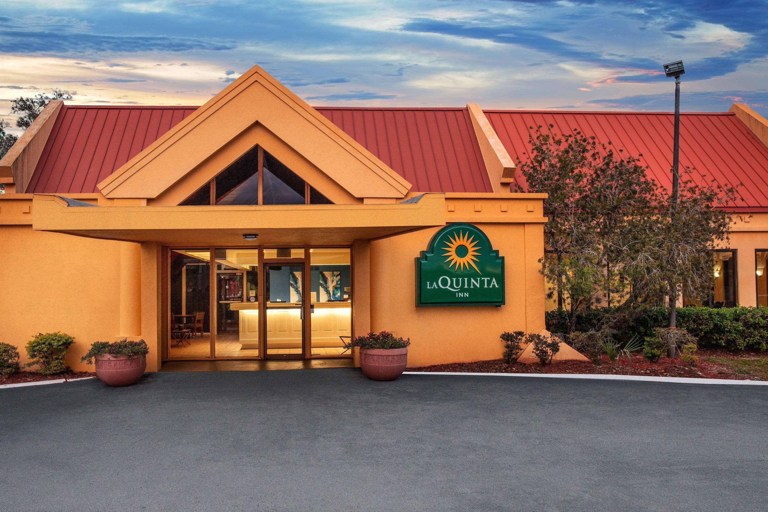 Baymont By Wyndham Daytona Beach - Intl Speedway Exterior photo